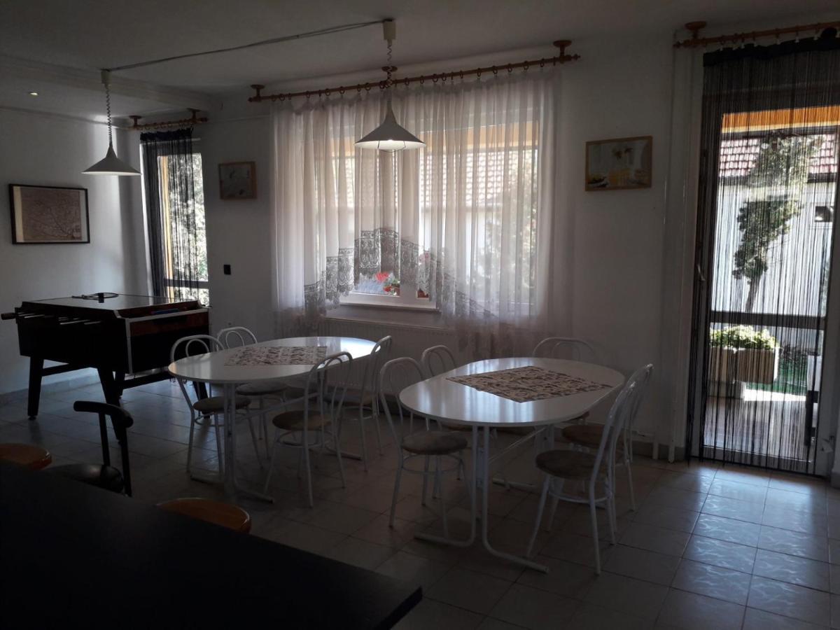 Julia Vendeghaz Apartment Sarospatak Exterior photo